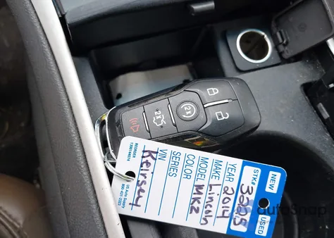 2014 Lincoln Mkz z USA, uszkodzony, nr VIN 3LN6L2J94ER832938